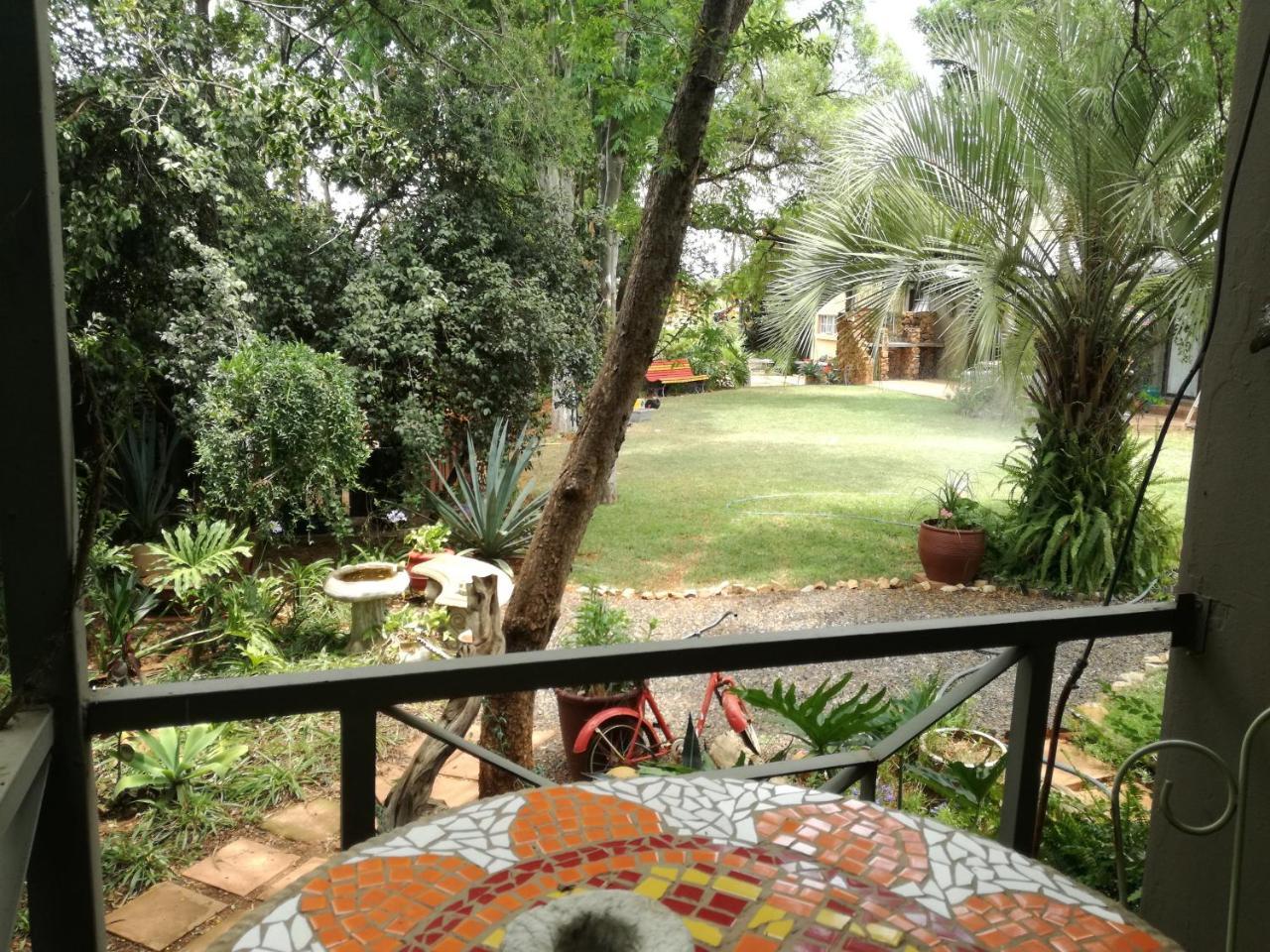 Adam'S Eden Guest House Pretoria-Noord Exteriér fotografie